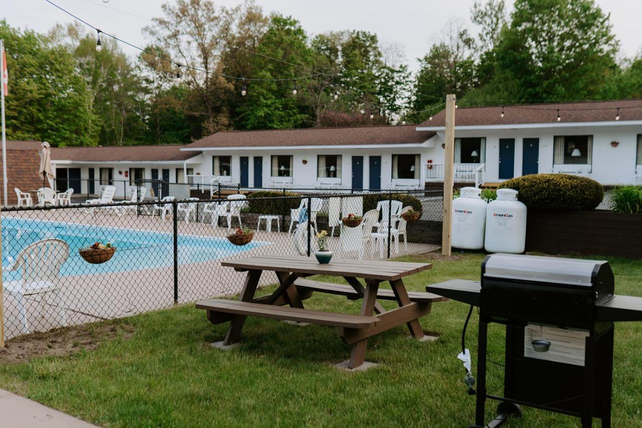 Blue Moon Motel Lake George