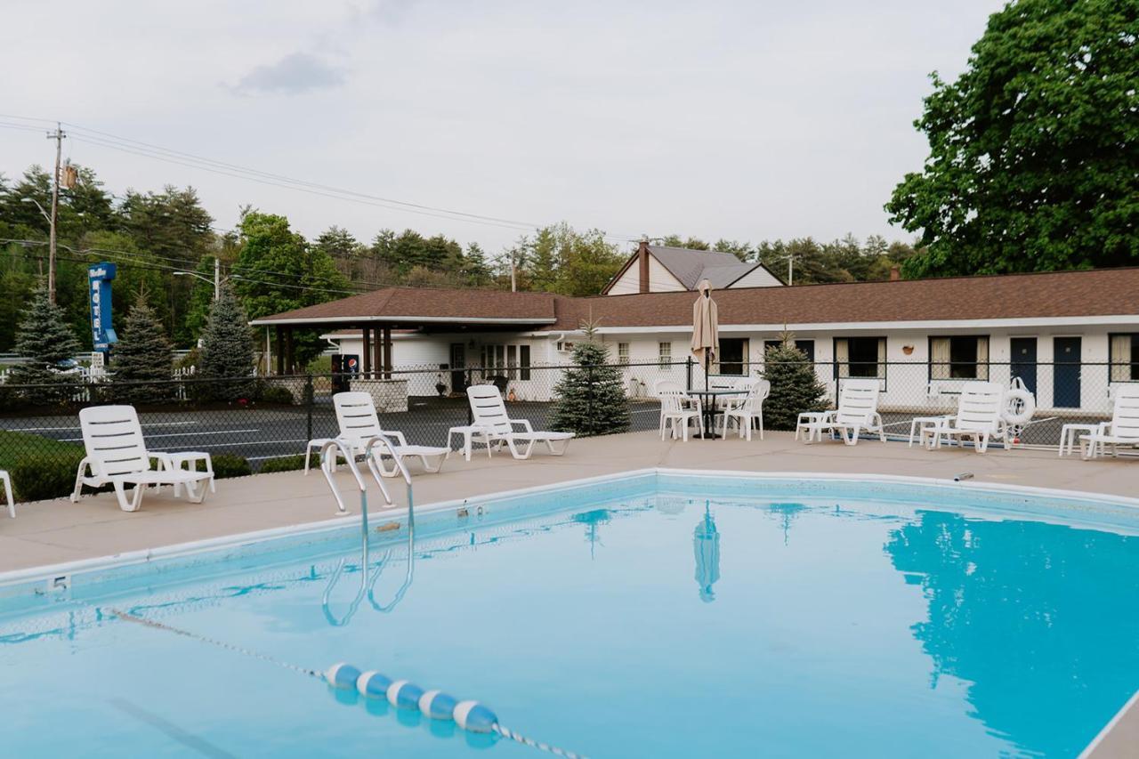 Blue Moon Motel 2*